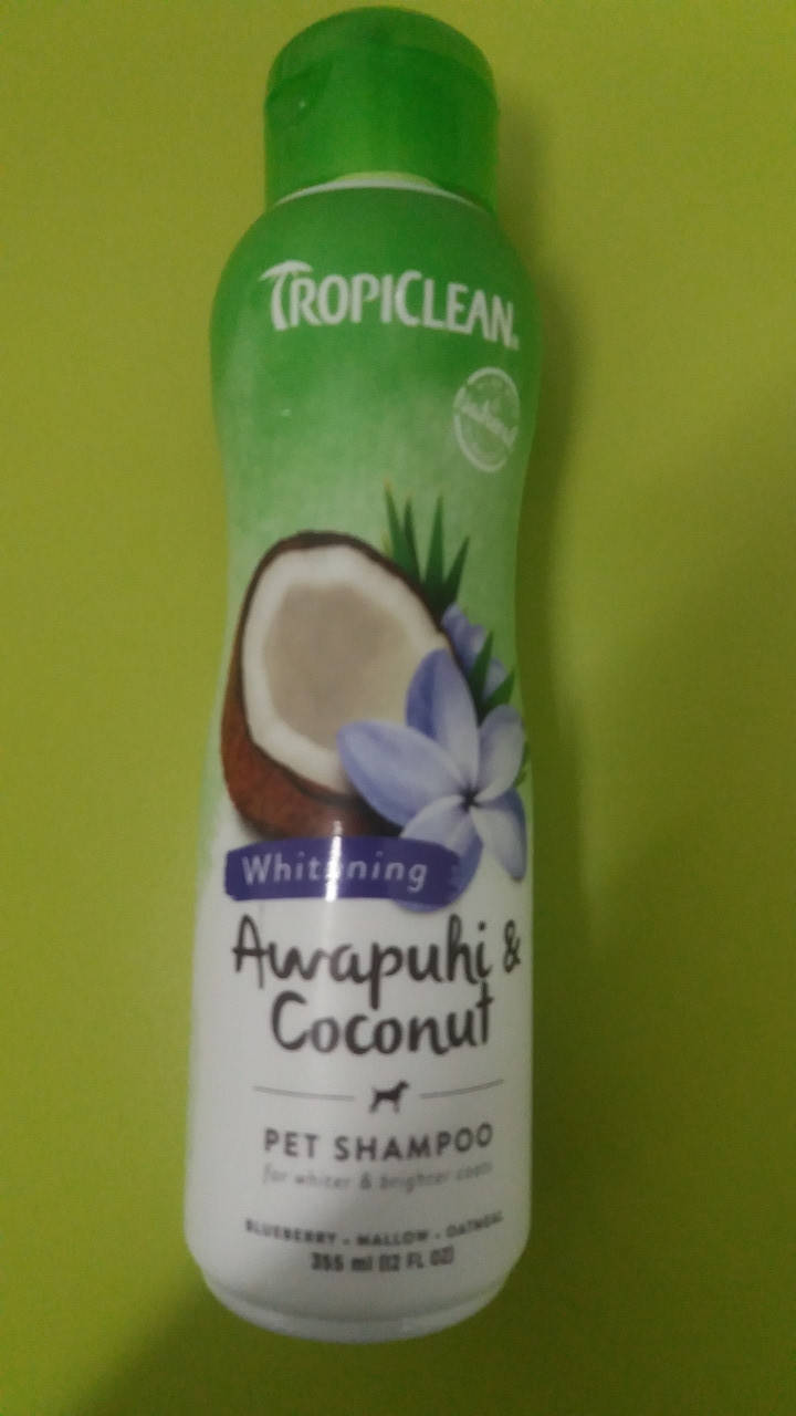 

Шампунь для собак и кошек с белой шерстью Tropiclean (Тропиклин) Кокос и Имбирь 335 мл