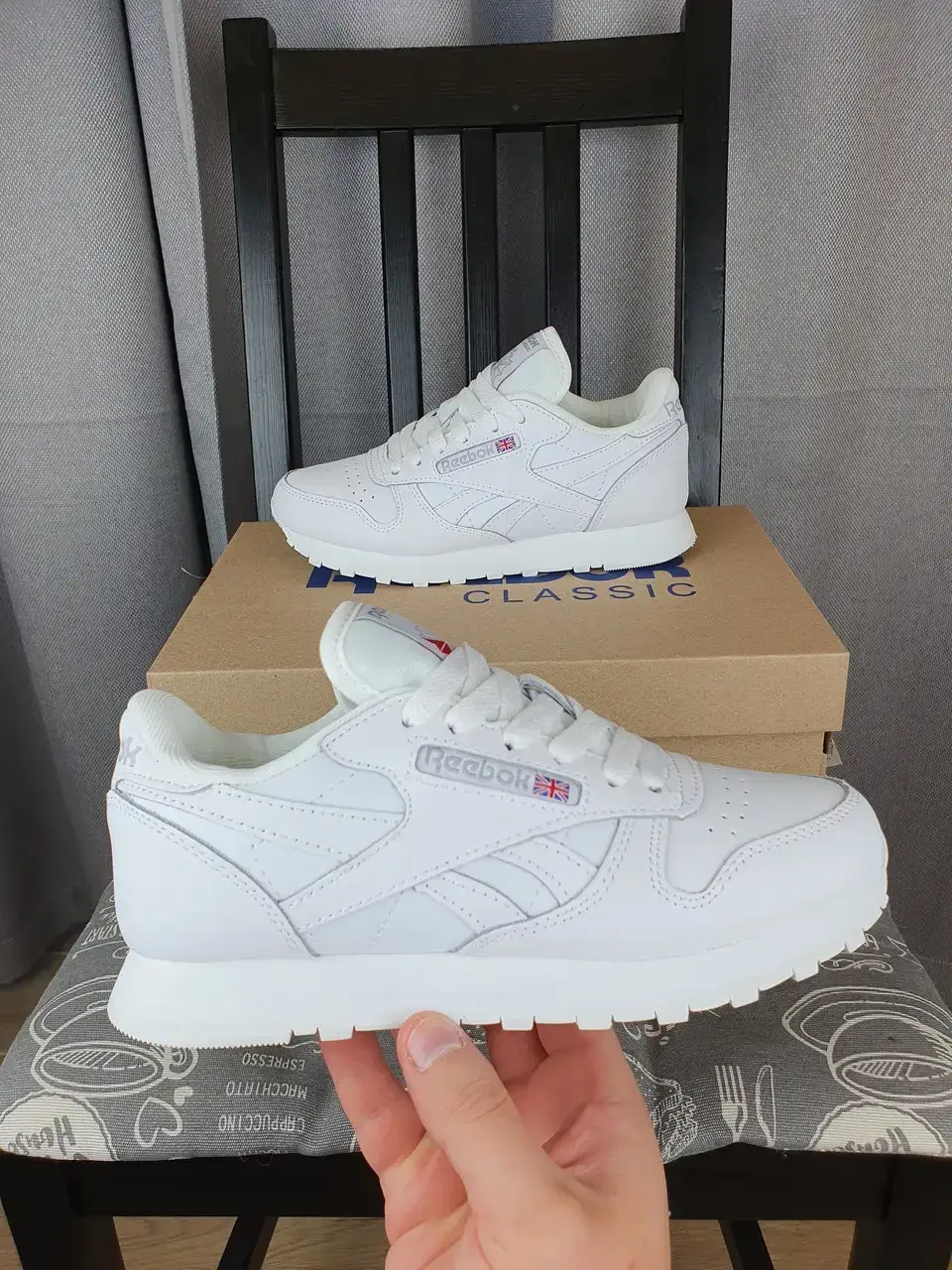 

Женские и мужские кроссовки Reebok Classic Leather White белые. Обувь унисекс белая Рибок Классик Лизер, Белый