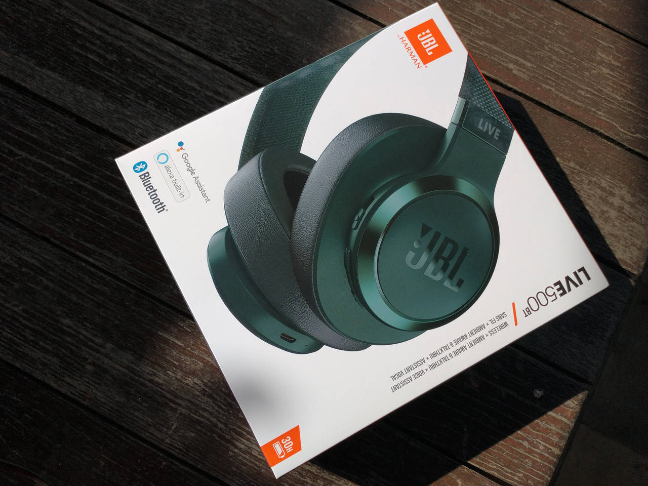 

Беспроводные наушники JBL LIVE 500BT зеленые, Зелёный