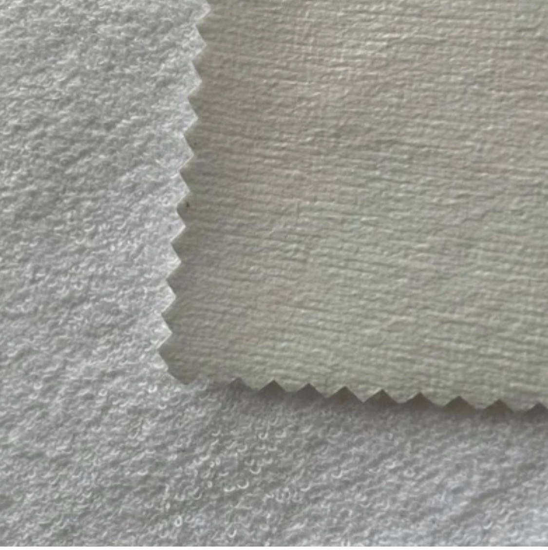 

МАХРА НЕПРОМОКАЕМАЯ 210