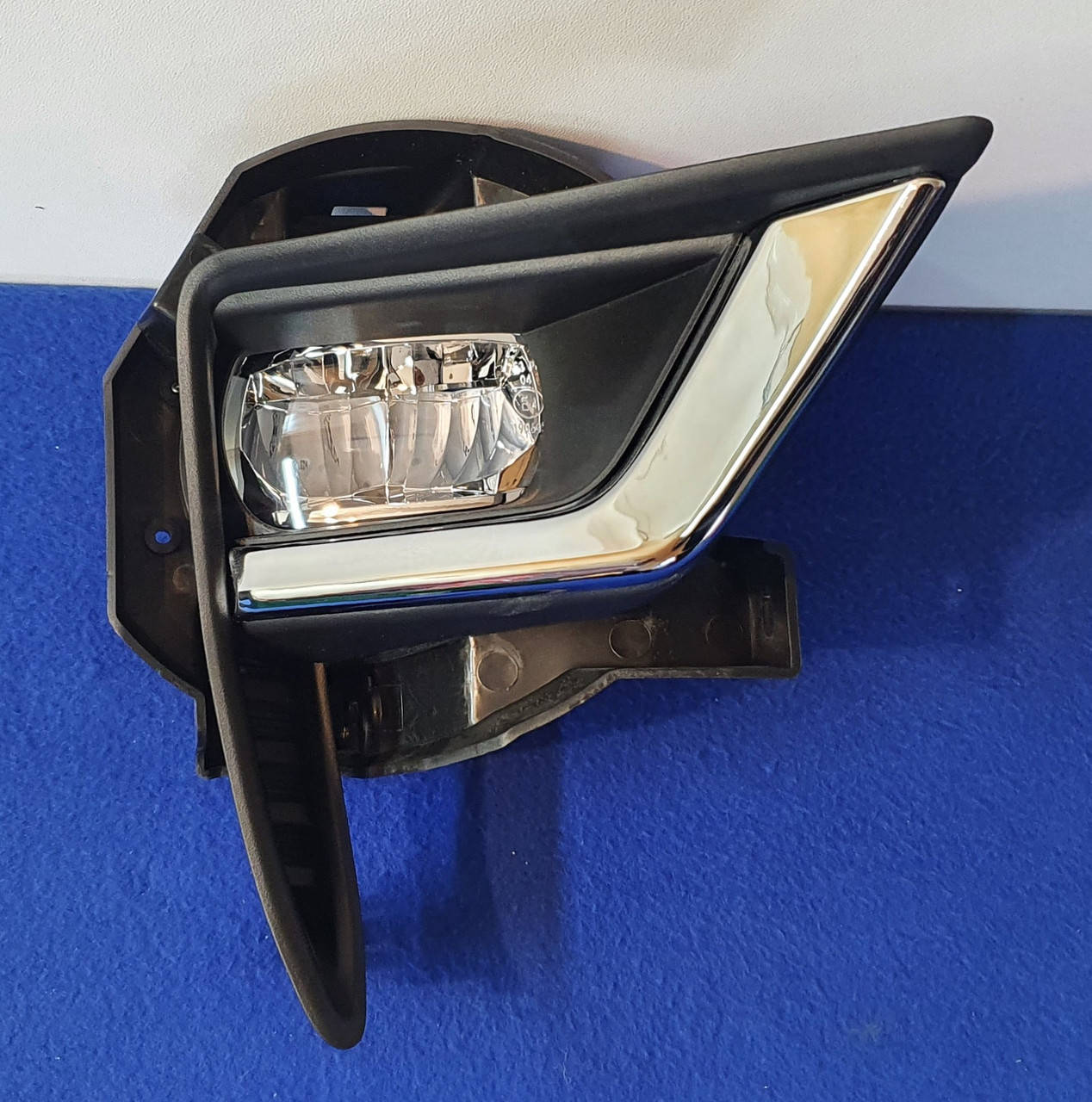 

Противотуманные LED фары на Toyota Land Cruiser Prado 150 2017 -