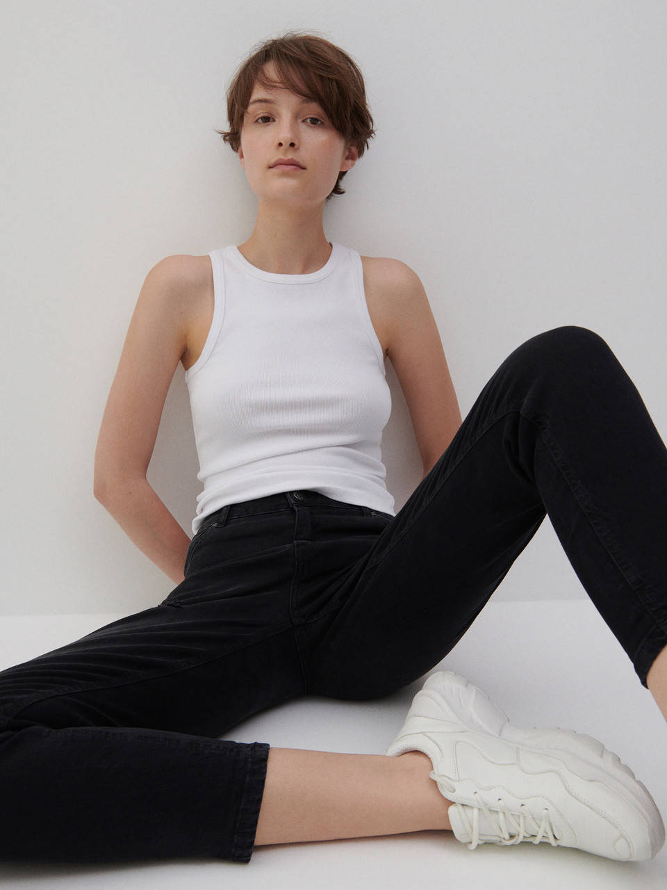 

Майка женская трикотажная в рубчик белого цвета, Белый