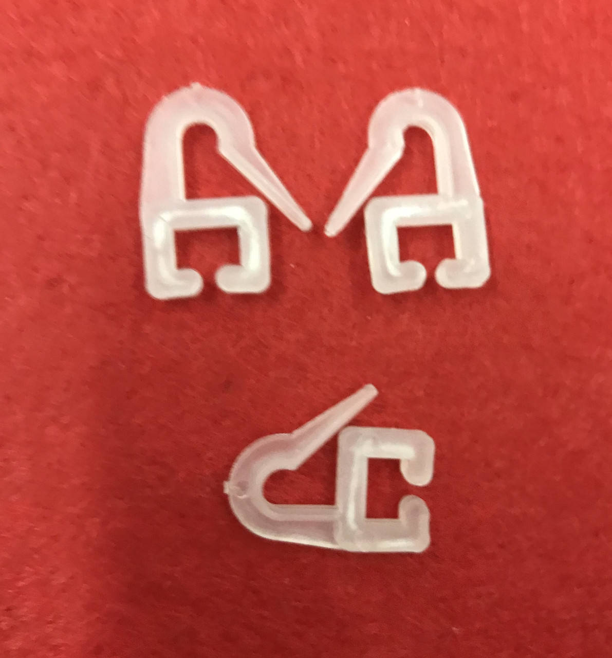 

Шторный крючок пластик плоский