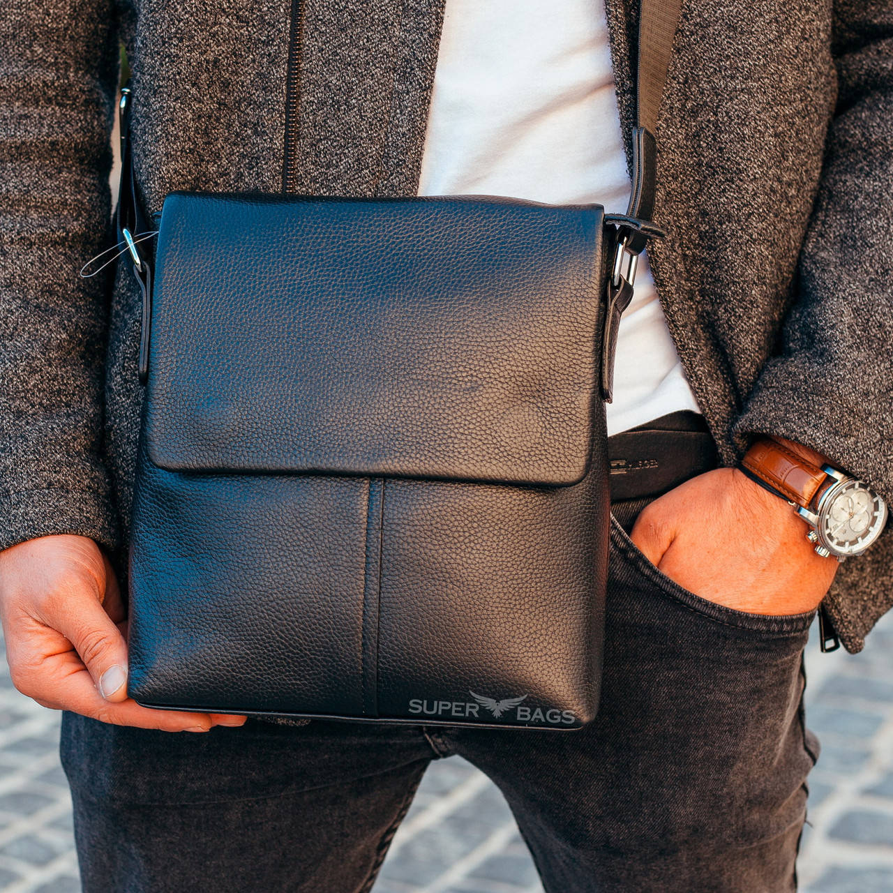 

Мужская кожаная сумка мессенджер на плечо Tiding Bag N722-117 черная, Черный