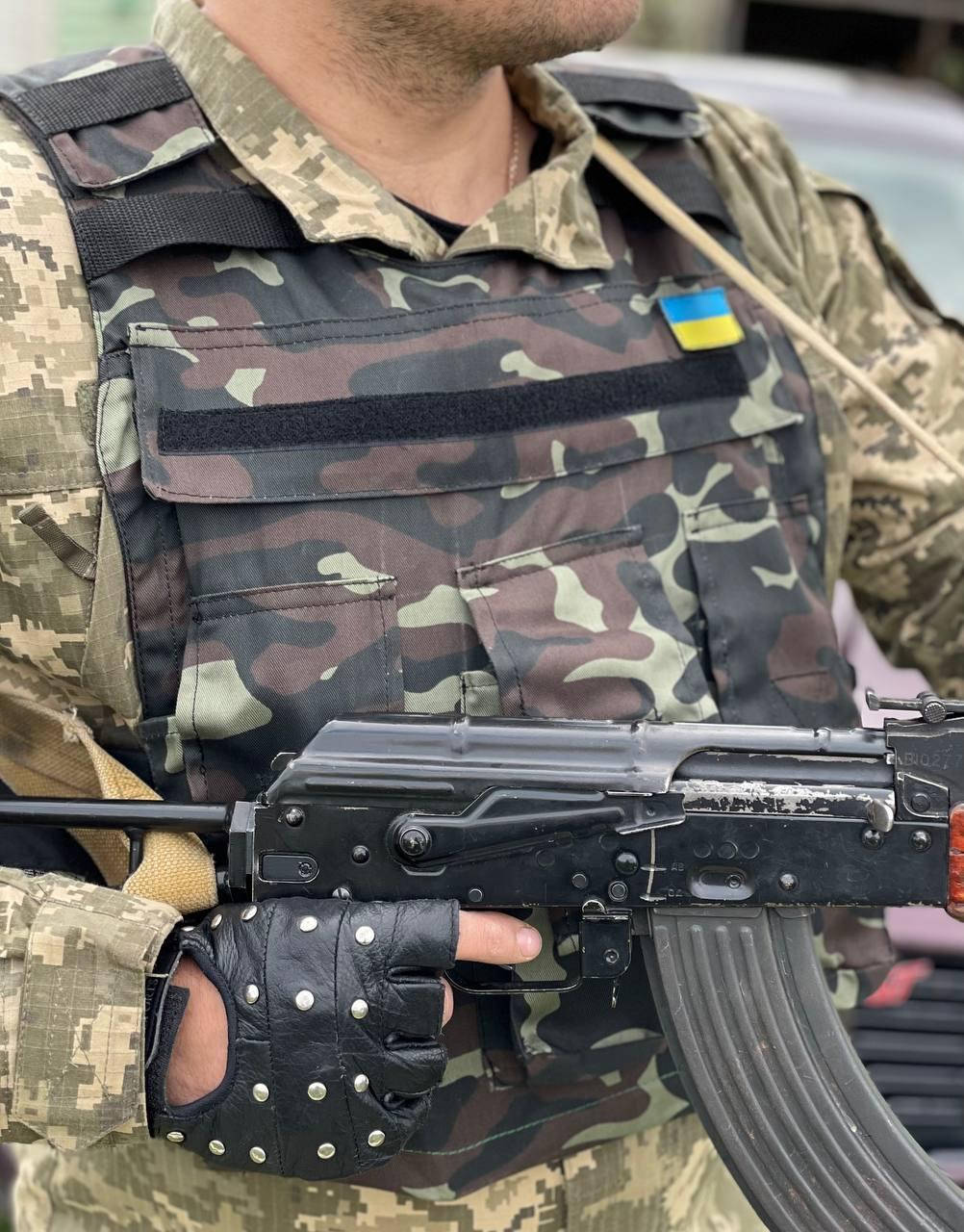 

Бронежилет розгрузка з пластинами 4 класу, камуфляж