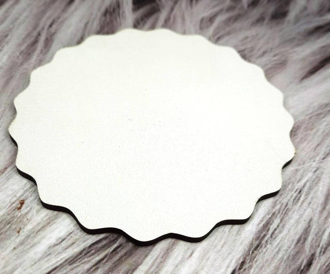 

Подложка круглая под торт волнистая 25 см ДВП