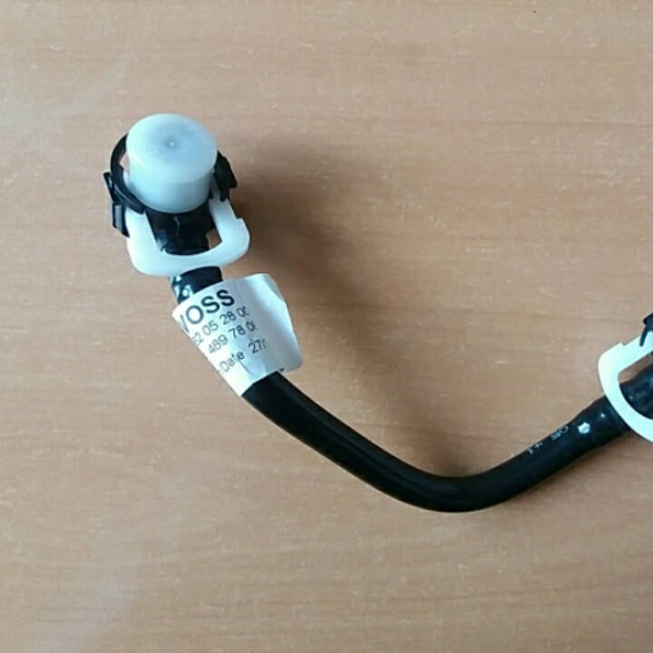 

Трубка топливная Tector 4897808