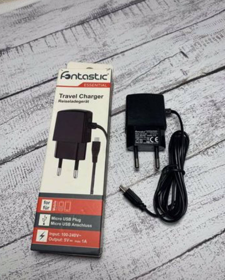 

Зарядное устройство Fontastic микро usb, 5 v 1 a длинна шнура 1м, Черный