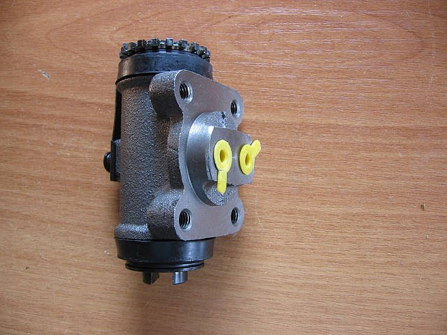 

Цилиндр тормозной рабочий задний (ШТ-ШТ) FAW 1031, 1041 (Фав)