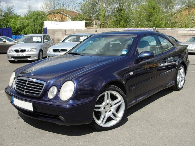 

Автофарба BASECOAT RM Mercedes 366 -5366 Azuritblau 0,8L, Синий
