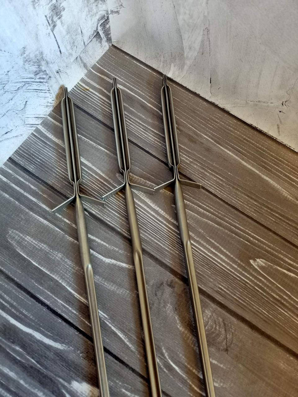 

Шампур титановый триугольный 65 см