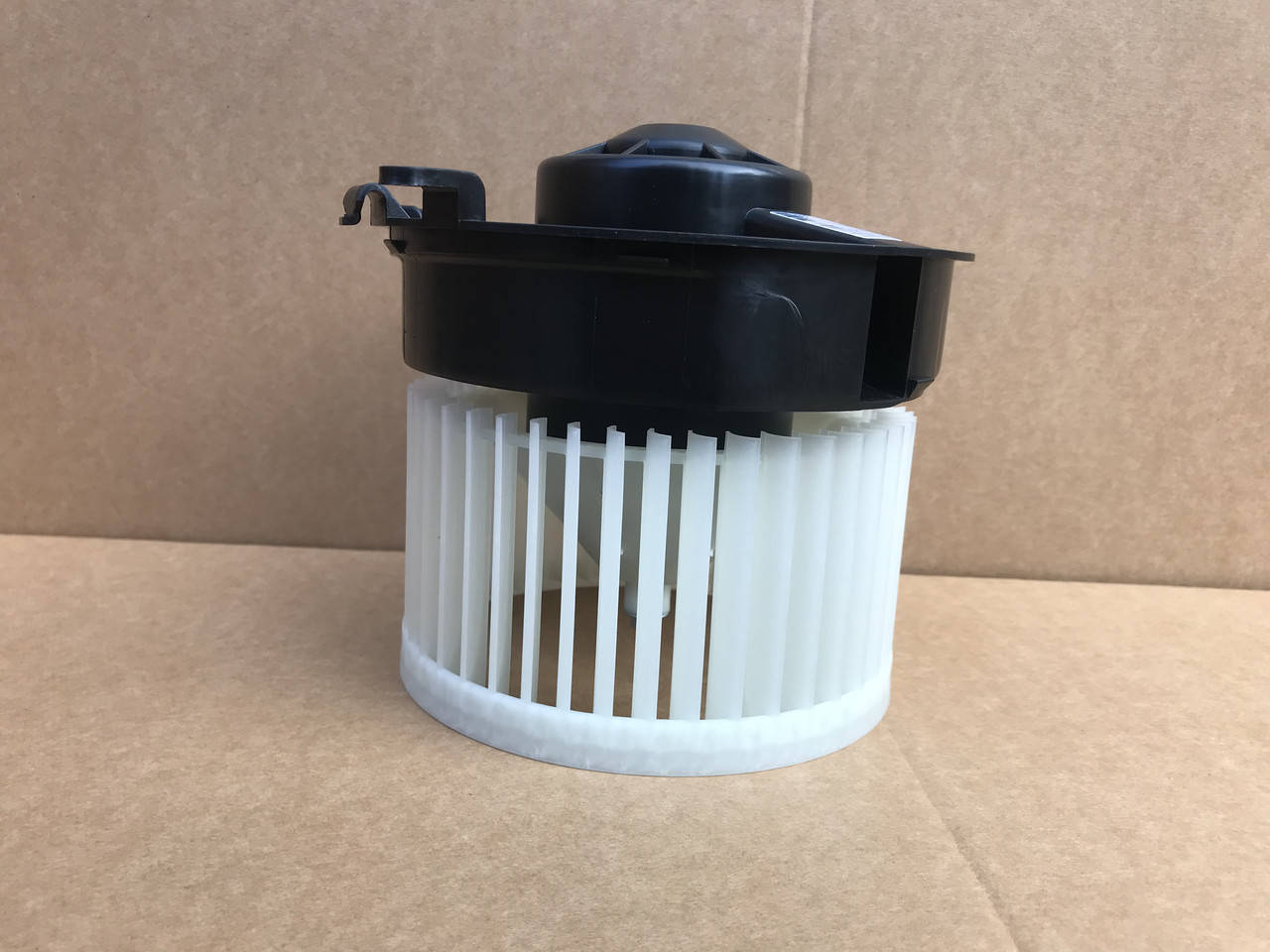 

Моторчик печки вентилятор Nissan X-Trail T31 (08-13) Qashqai J10 (07-13)