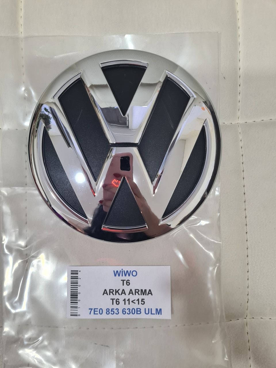 

Эмблема значок на крышку багажника , заднюю лядуVolkswagen VW Т6 Transporter задний 7E0 853 630B ULM