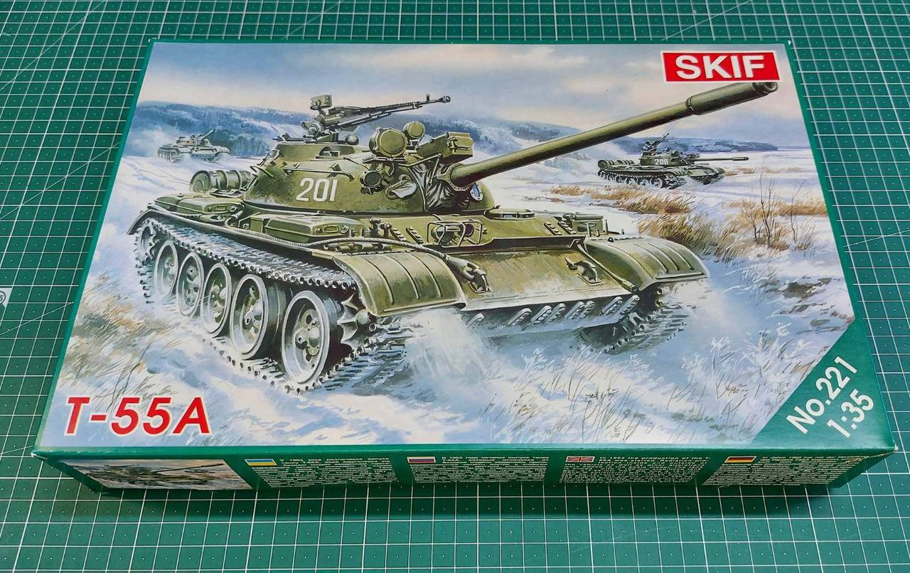 

Т-55А Советский средний танк. Сборная модель в масштабе 1/35. SKIF MK221