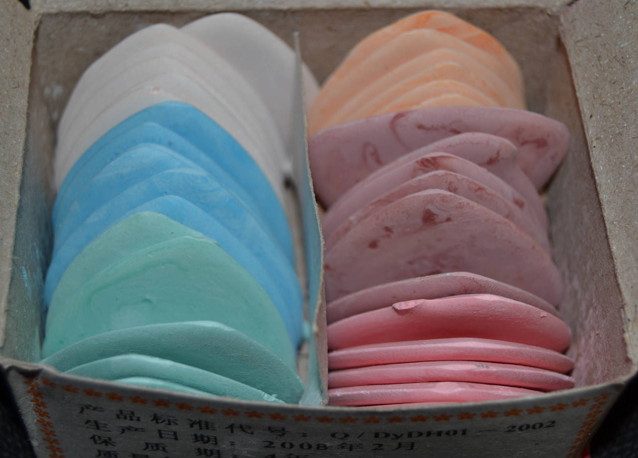 

Мел для выкройки, Разные цвета