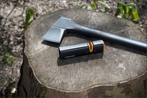 

Точилка для топоров и ножей fiskars (Финляндия)