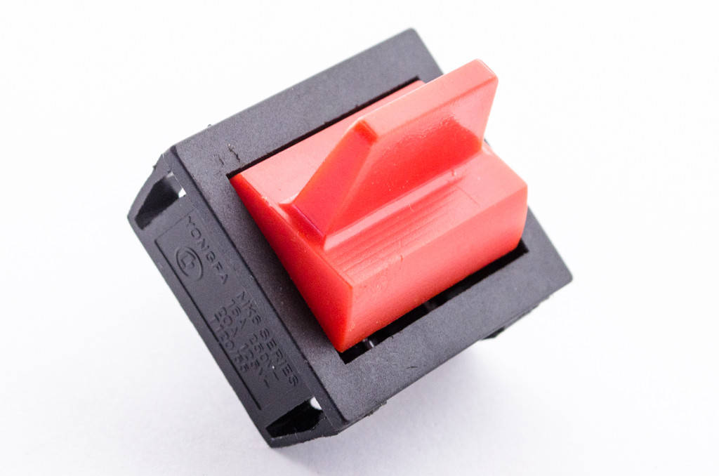 

Кнопка Вкл/Выкл двигателя для генератора 2 кВт - 3 кВт