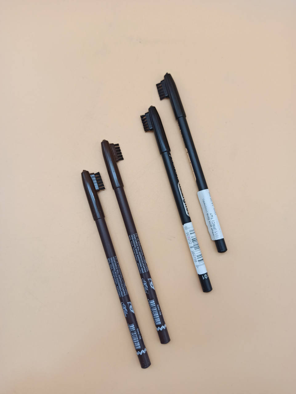 

Карандаш для бровей (черный)