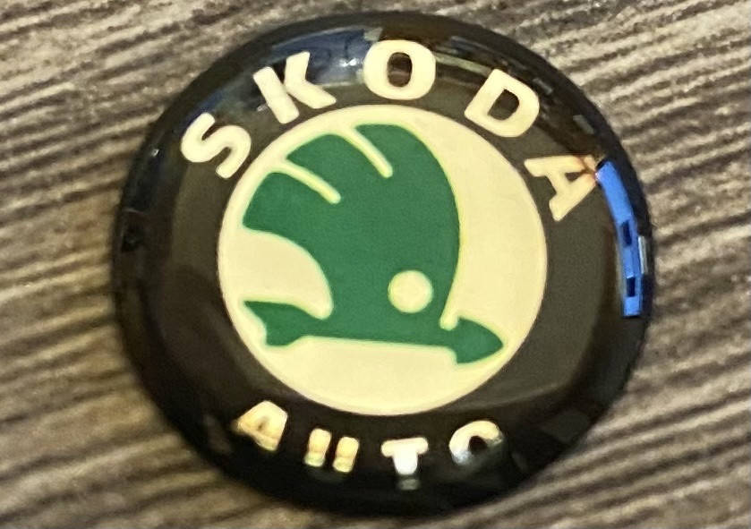 

Наклейка на ключ SKODA 14 мм