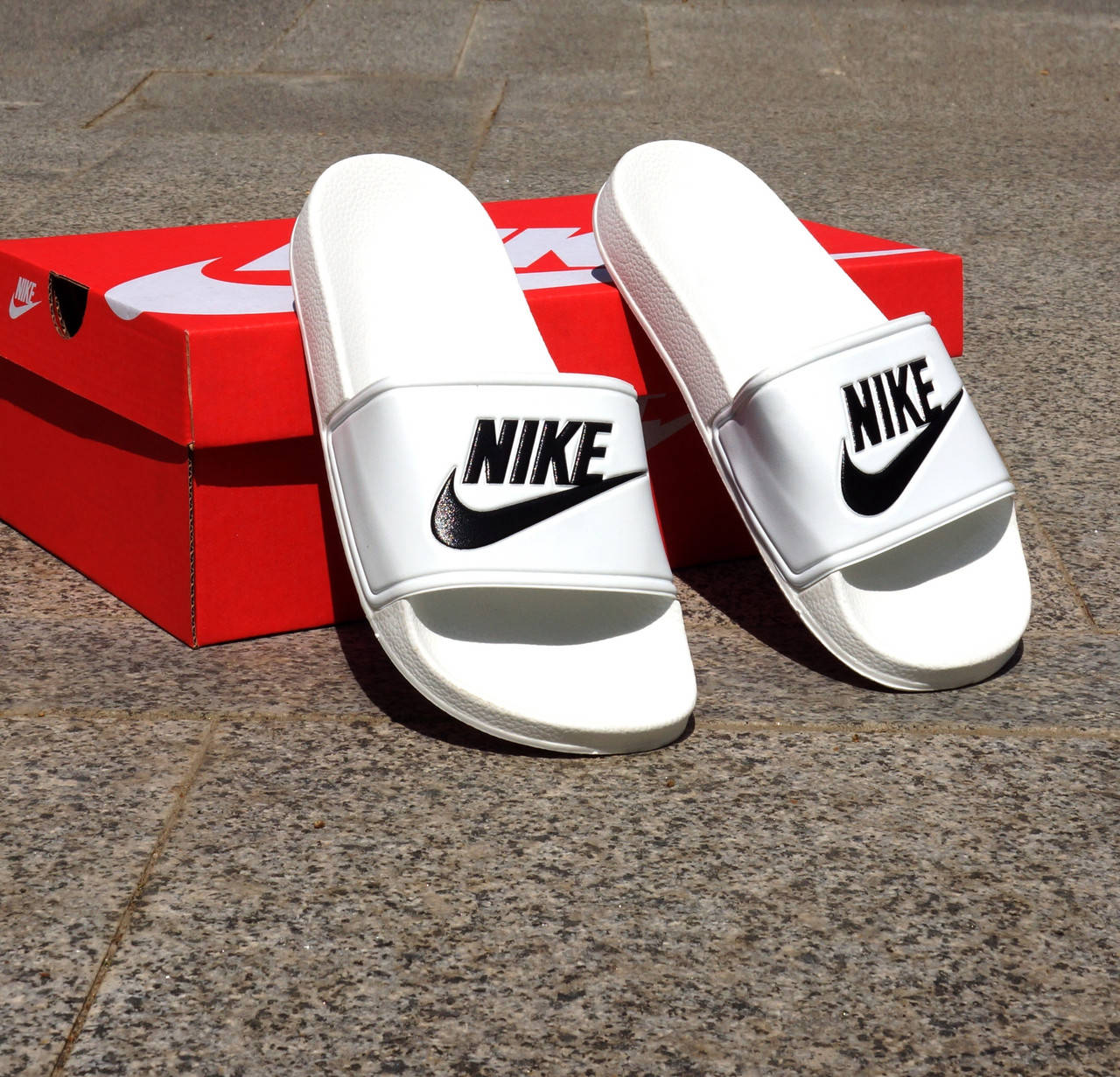 

Женские Nike сланцы тапочки шлепанцы белые 36 22.5 см
