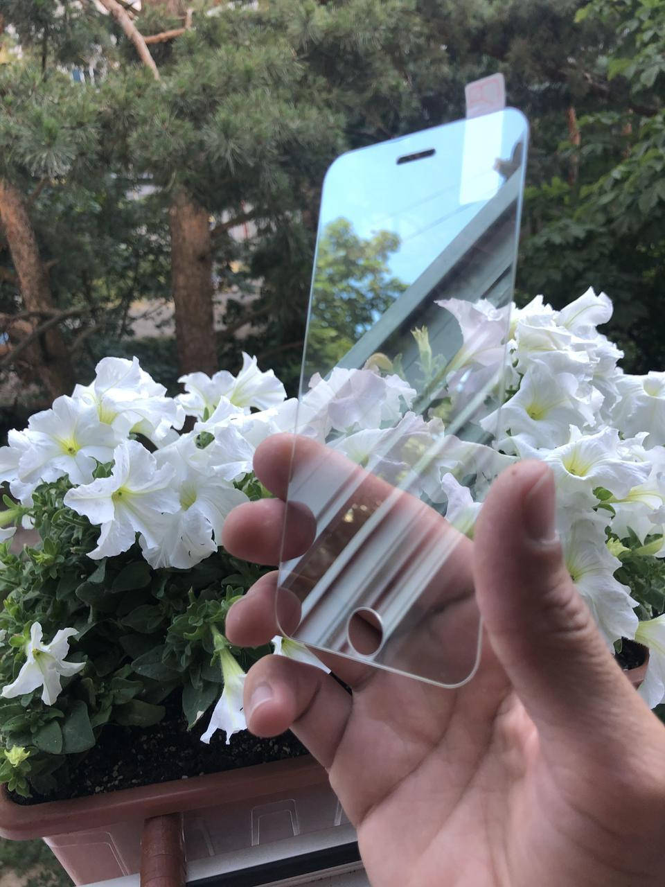 

Стекло Iphone SE (2020) прозрачное закаленное с оттенком, Прозрачный