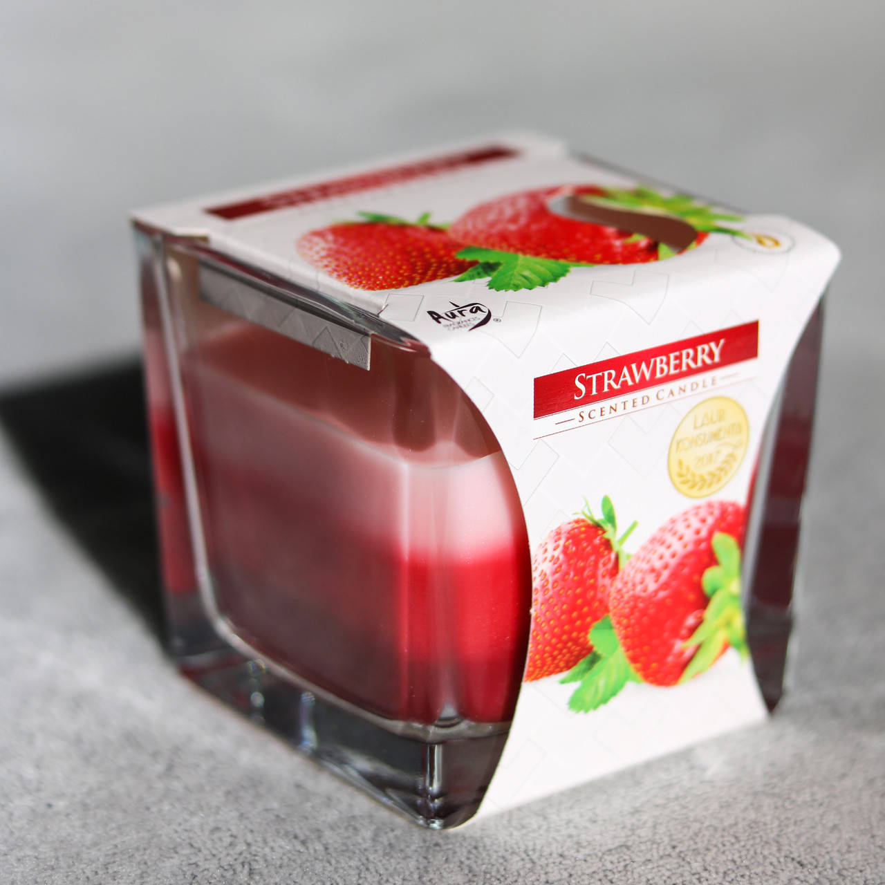 

Свеча ароматическая Strawberry Клубника в стекле с запахом для дома Bispol