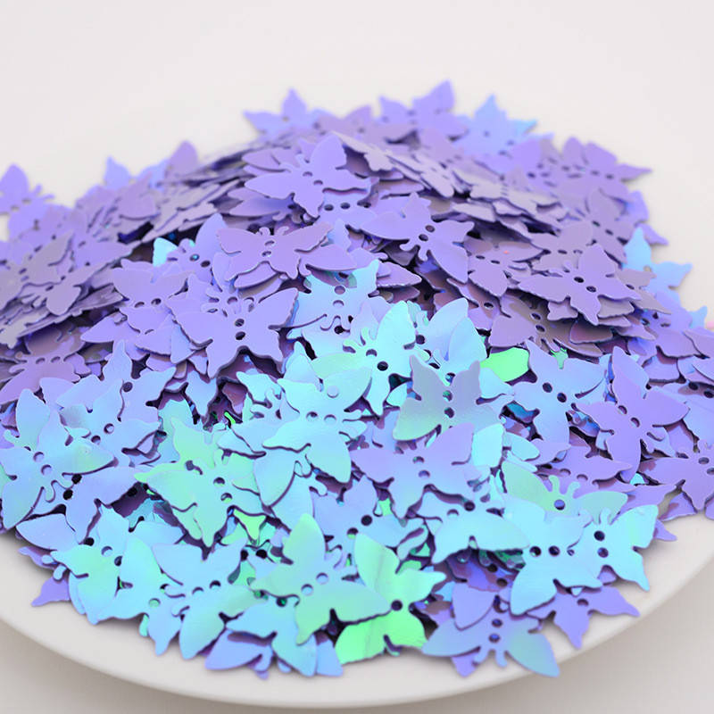 

(20 грамм ≈ 350 шт) Пайетки "Бабочка" 13мм Цвет - сиреневый с отливом, Белый