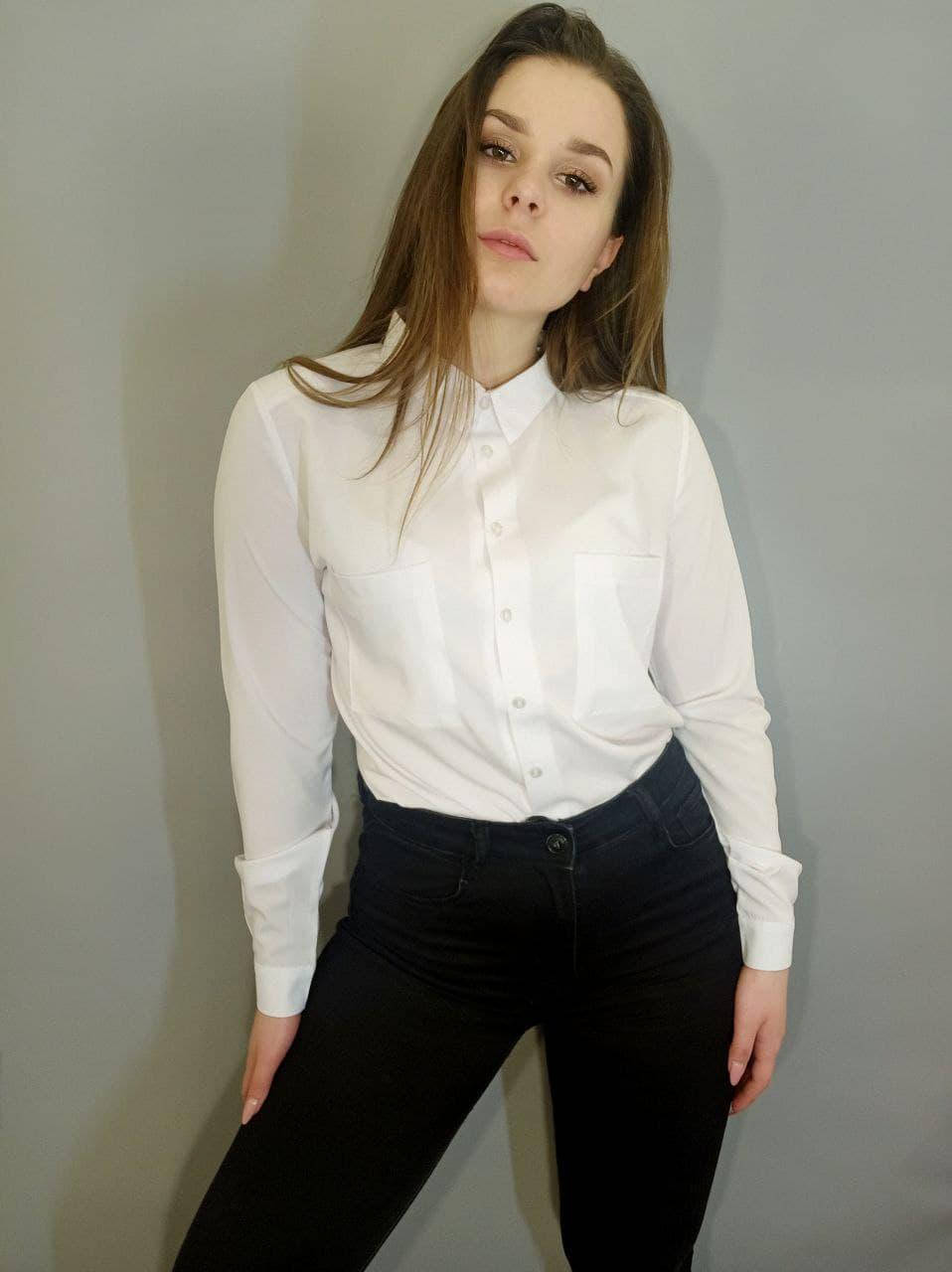 

Белая женская рубашка с карманами, Белый