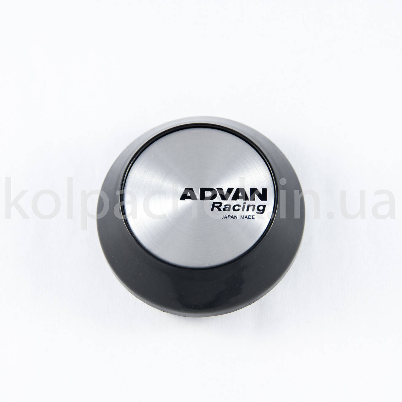 

Колпачок на диски Advan Racing конус черный хром лого (59-65мм)