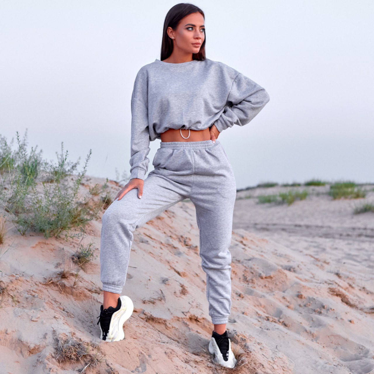 

Спортивный женский костюм, Серый