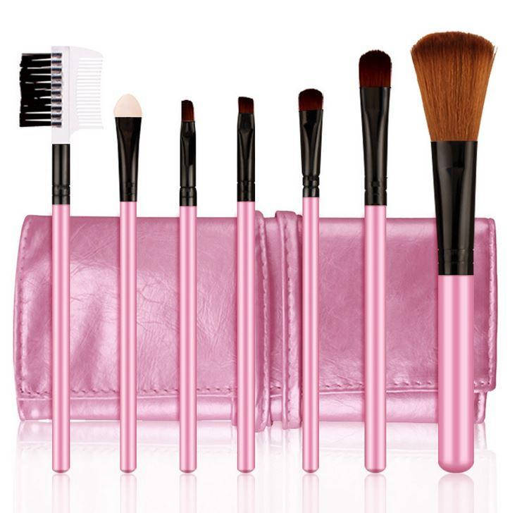 

Набор кистей в розовом чехле Bioaqua Make UP Brush Set Pink 7шт