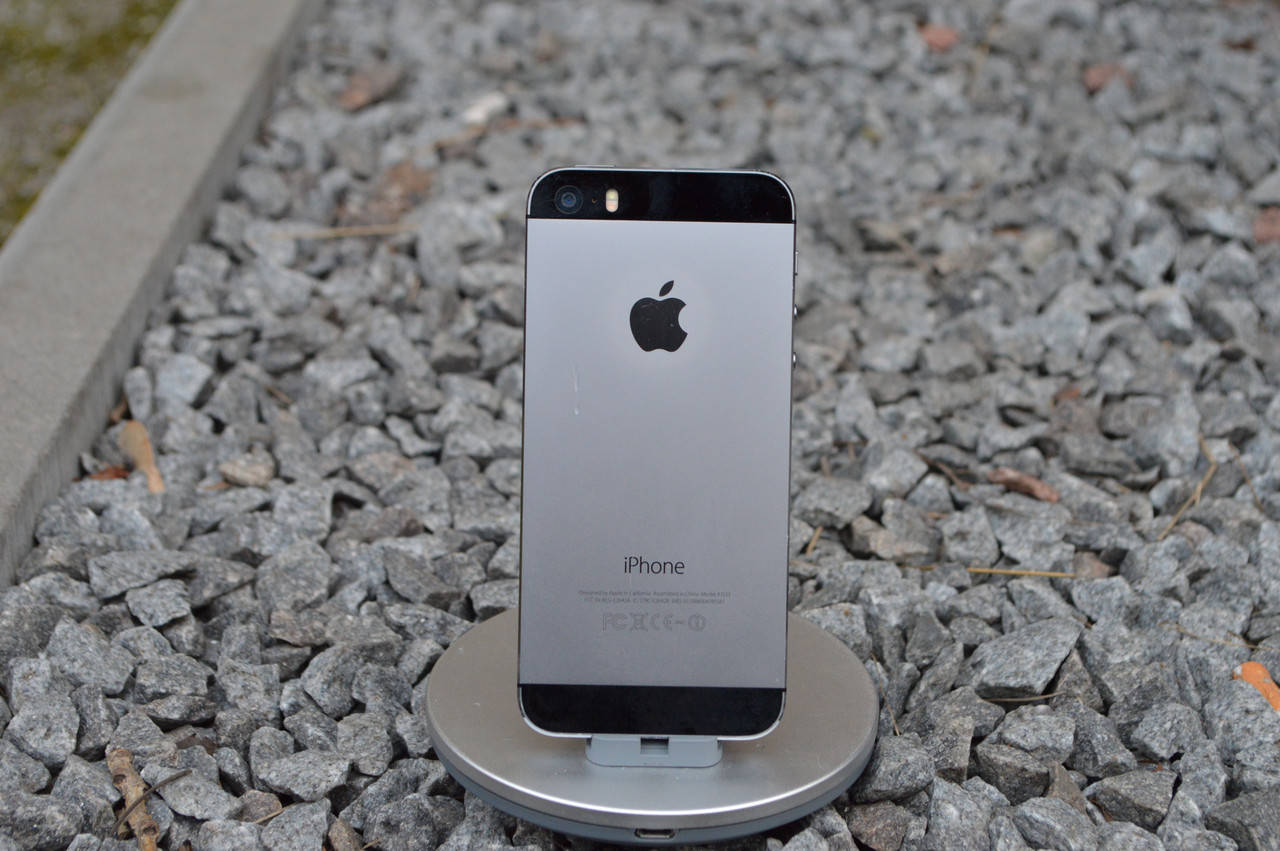 

Смартфон Apple iPhone 5s 16 gb Space Gray Neverlock, Серебристый