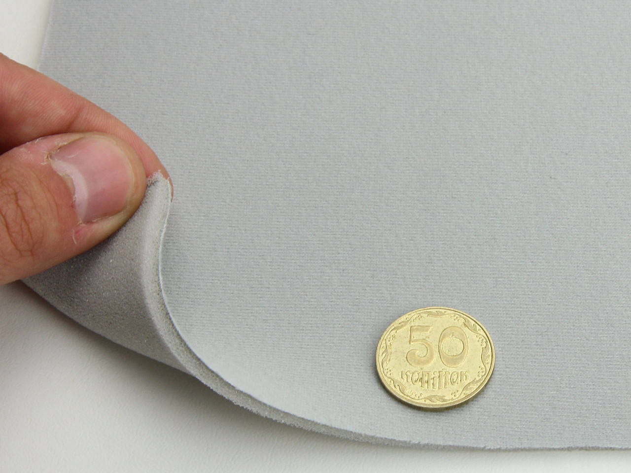 

Автоткань оригинальная потолочная 1/20 на поролоне 3мм, цвет светло-серый холодный, шир. 155см (Германиия)