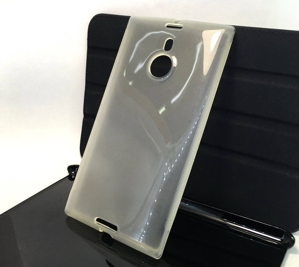 

Чехол для Nokia Lumia 1520 накладка бампер противоударный прозрачный