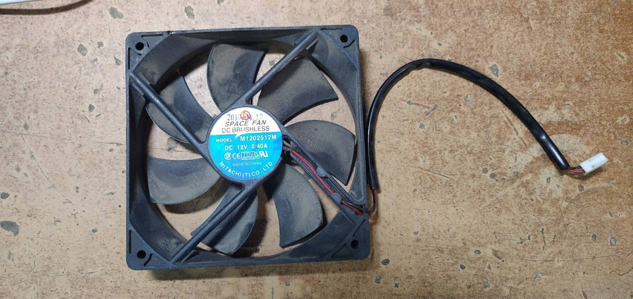 

Серверный корпусной куллер Mitachi Space Fan M1202512M 120мм № 211409