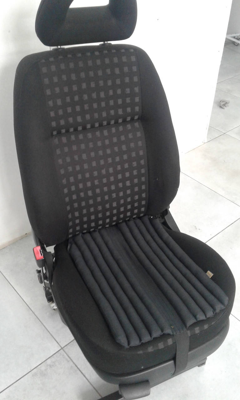 

Эргономическая подушка EKKOSEAT на автомобильное кресло. Черная.