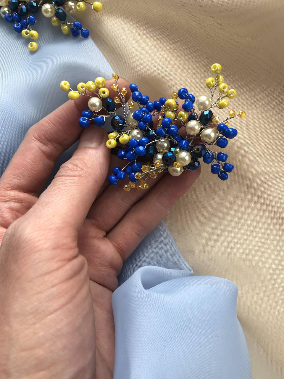 

Заколочка для волос .