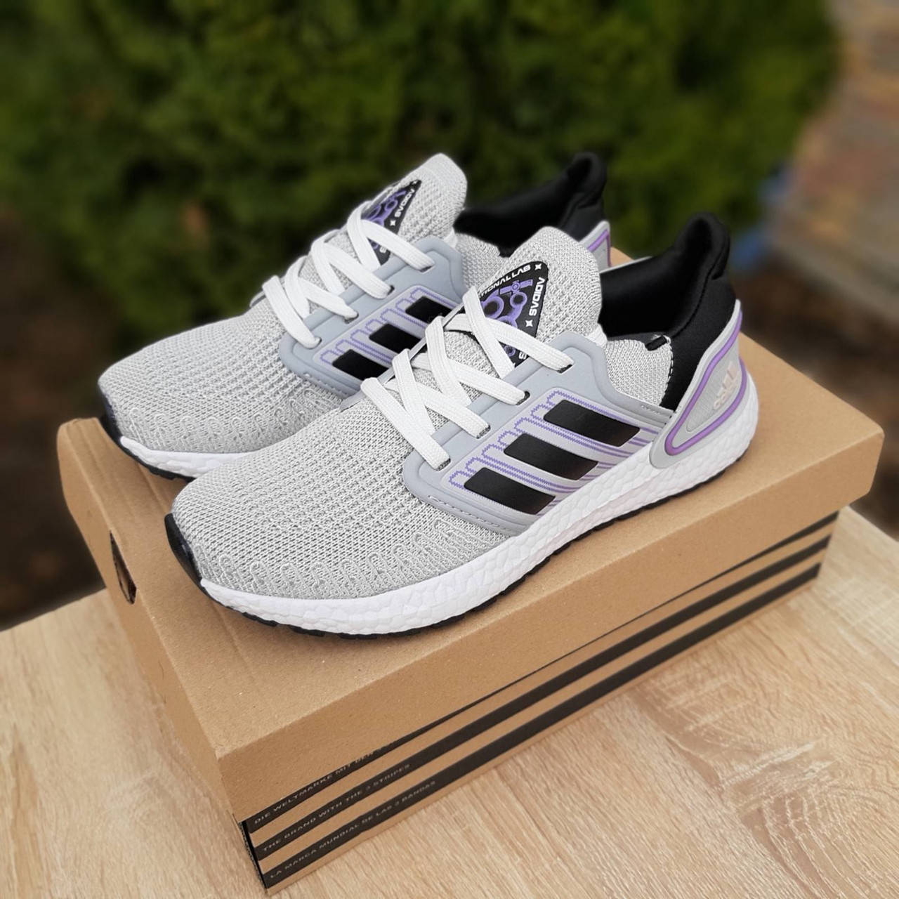 

Adidas женские весна/лето/осень серые кроссовки на шнурках. Демисезонные женские тканевые кроссы 40, Серый