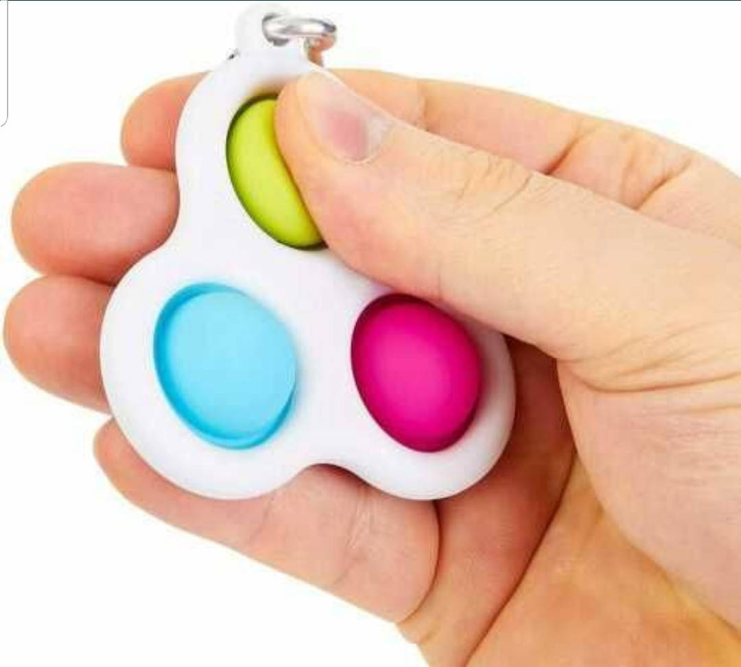 

Антистресс - Брелок Пупырка Simple Dimple Тройной Поп ит брелок