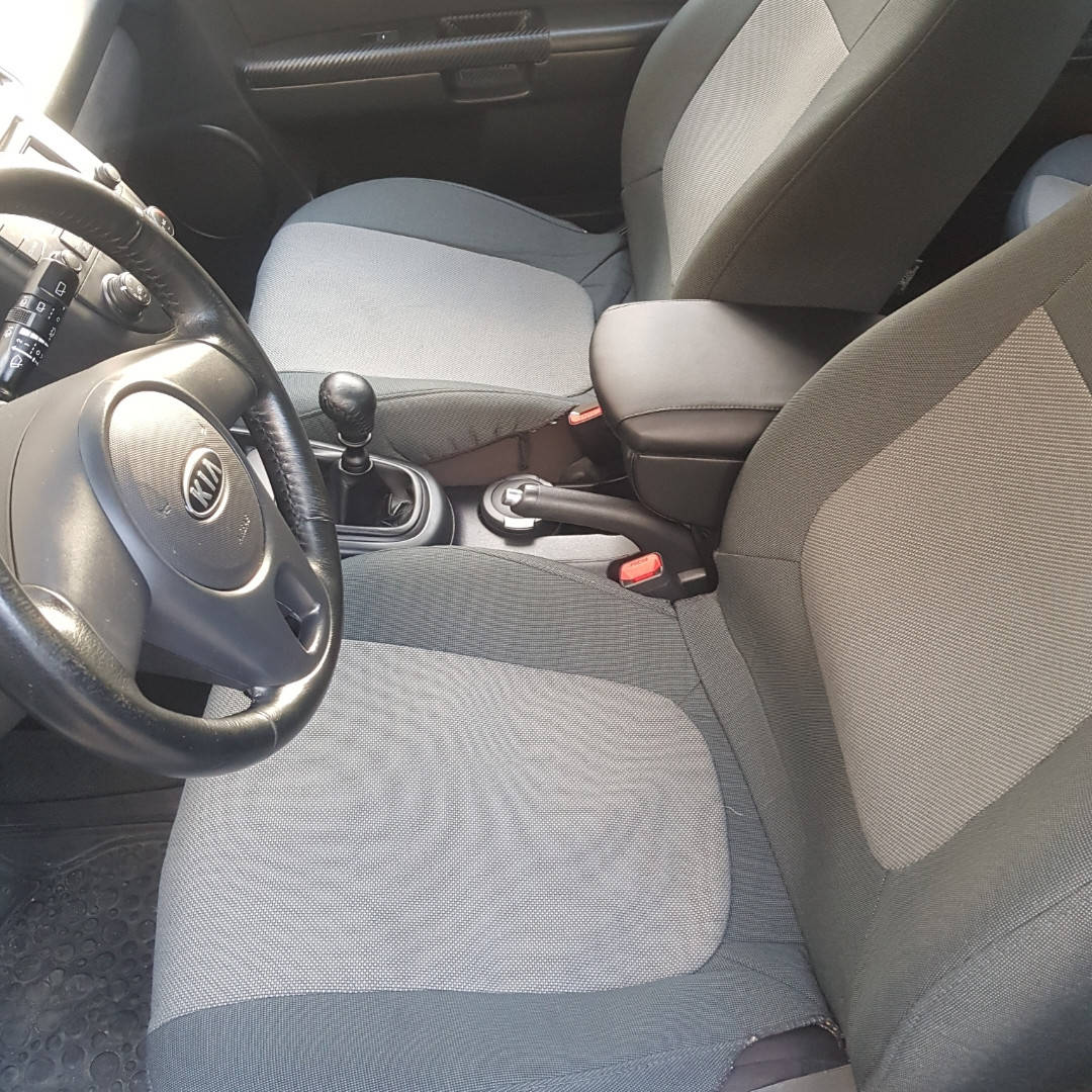 

Автомобильний подлокотник для автомобиля Kia Soul Киа Соул