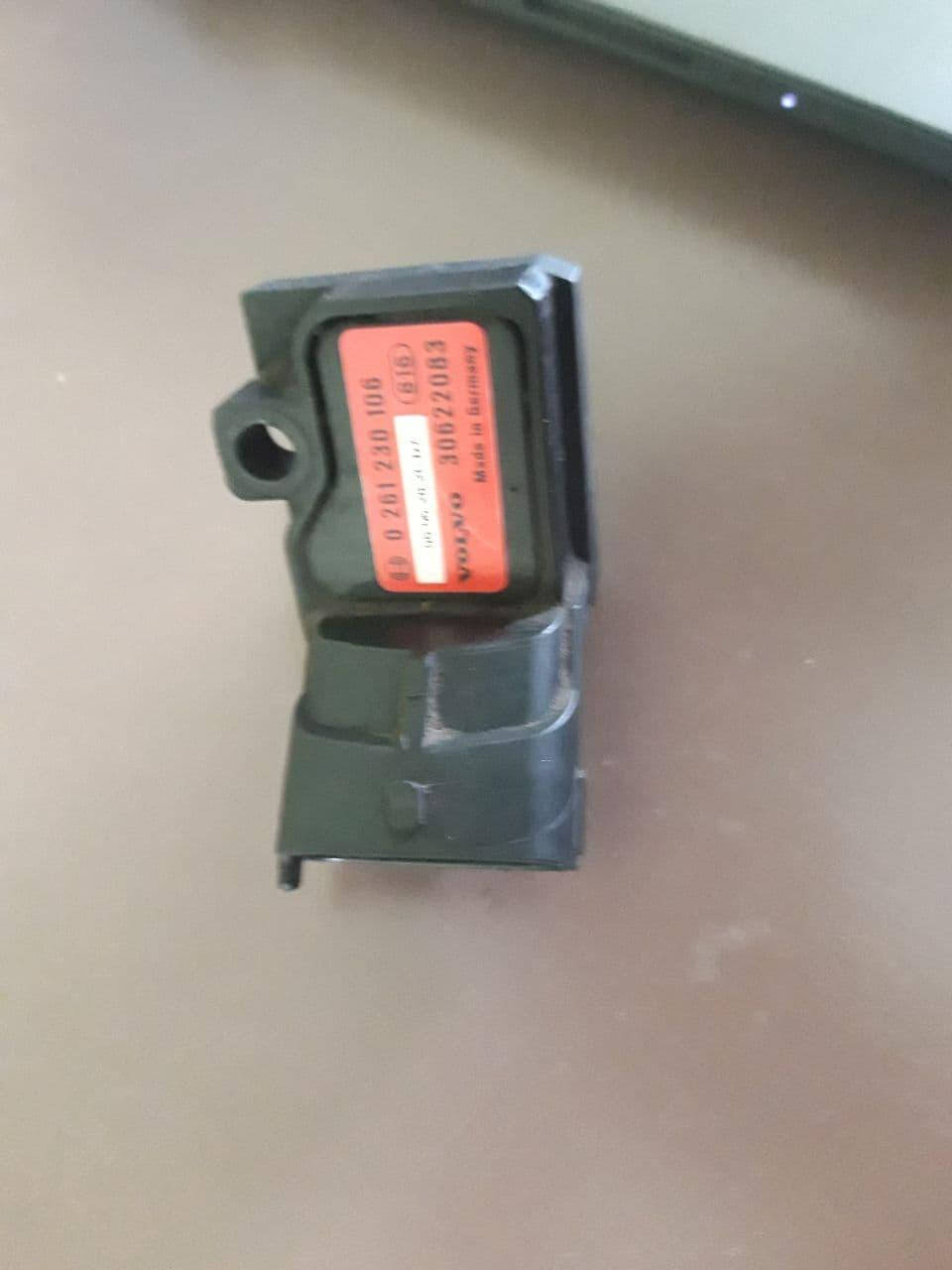 

Датчик давления во впускном коллекторе FORD, VOLVO, LAND ROVER