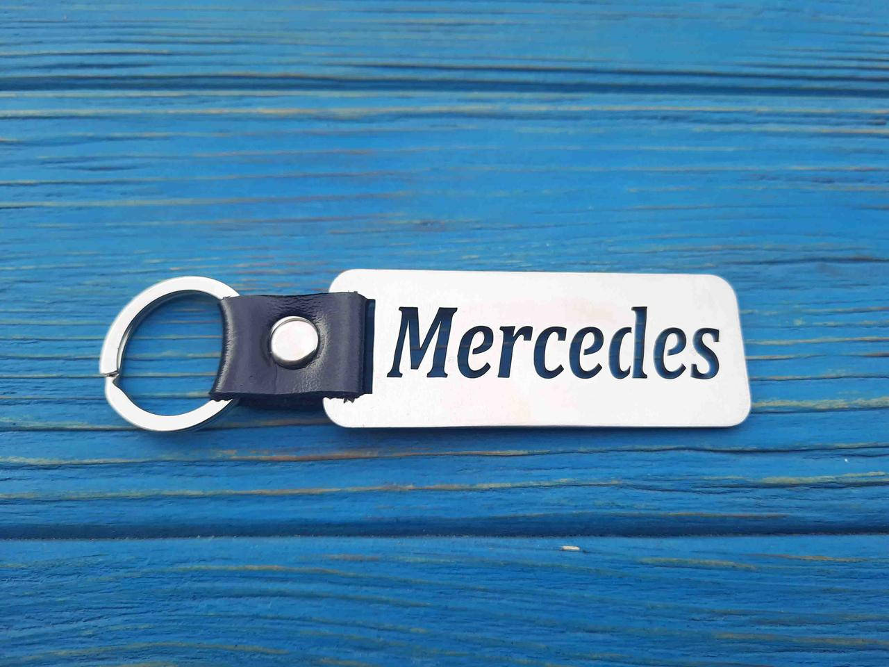 

Автомобильный брелок Mercedes, брелок металлический Мерседес, Серебристый