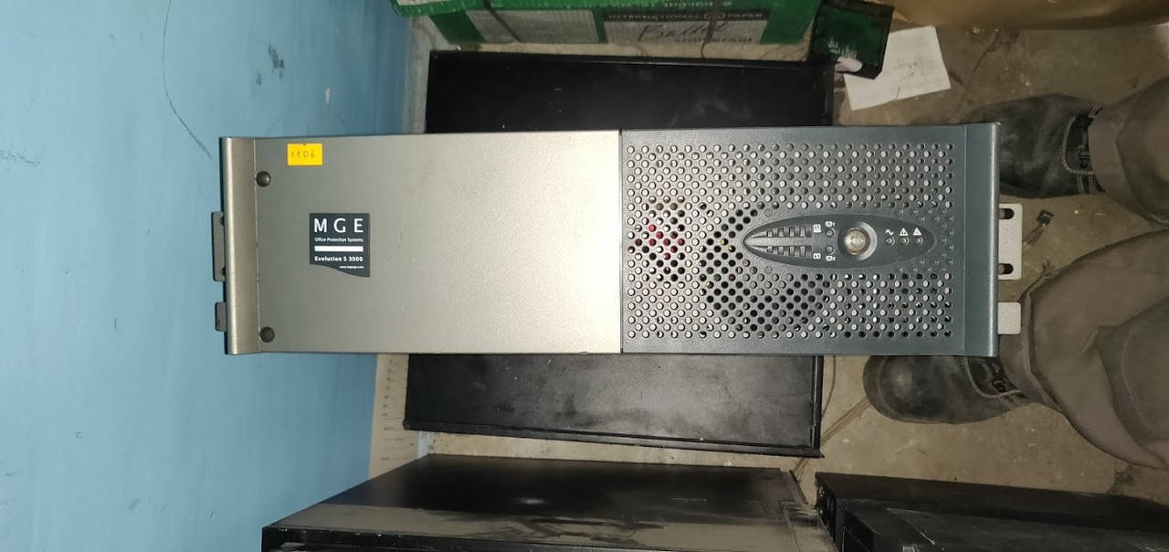 

ИБП Бесперебойник UPS 3000 VA / ВА MGE Evolution S 3000 RT 3U № 212903