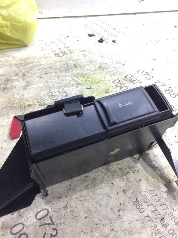 

CD Ченджер, CD Чейнджер Audi A6 c5 4b0035111