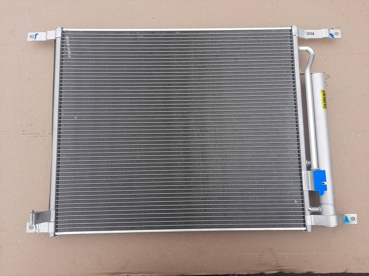 

Новый! Оригинальный радиатор кондиционера Aveo Т250 T255 Vida 95227758