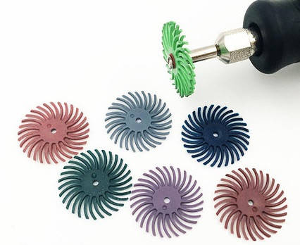 

Радиальная щетка для гравера Ø25 мм (нейлоновый диск) Р600