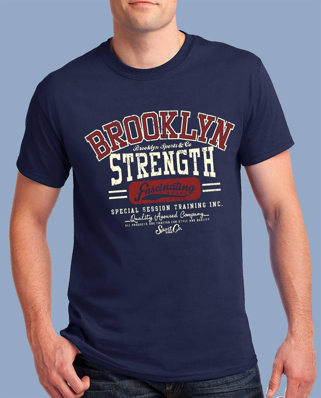 

Мужская футболка BROOKLYN STRENGTH темно-синий