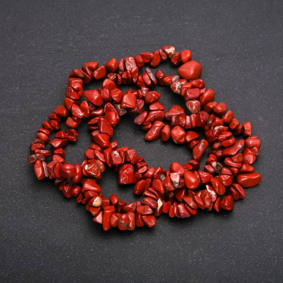 

Бусины на леске Яшма Красная крошка d-7(+-)мм L-80см, Красный