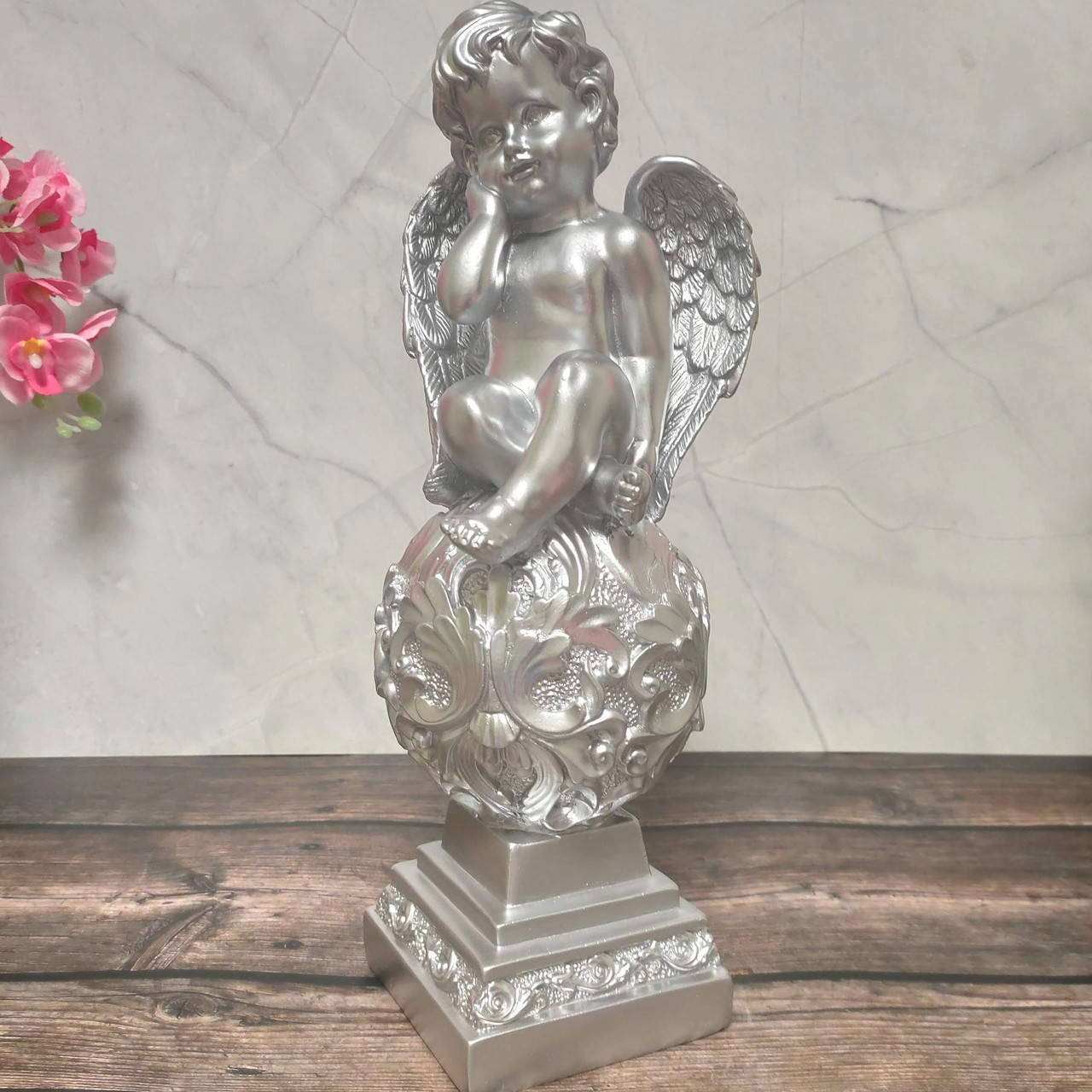 

Декоративная статуэтка "Ангелочек на шаре". Оригинальный подарок на День Ангела, День влюблённых..., Серебристый