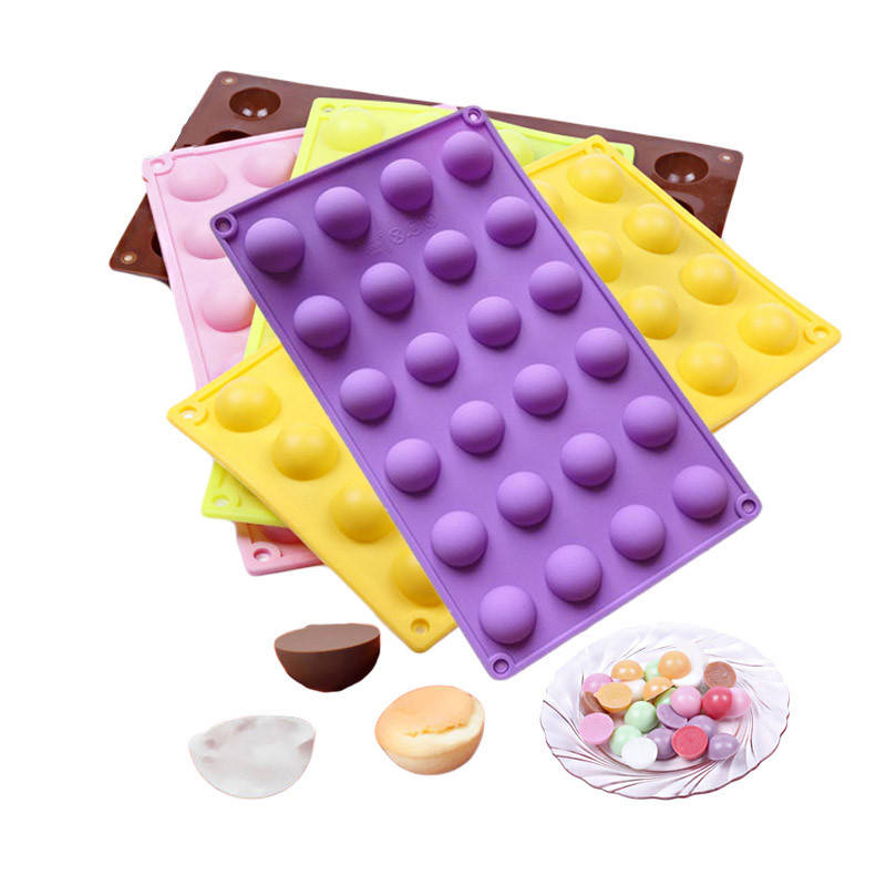 

Силиконовая форма полусферы 24 ячейки .